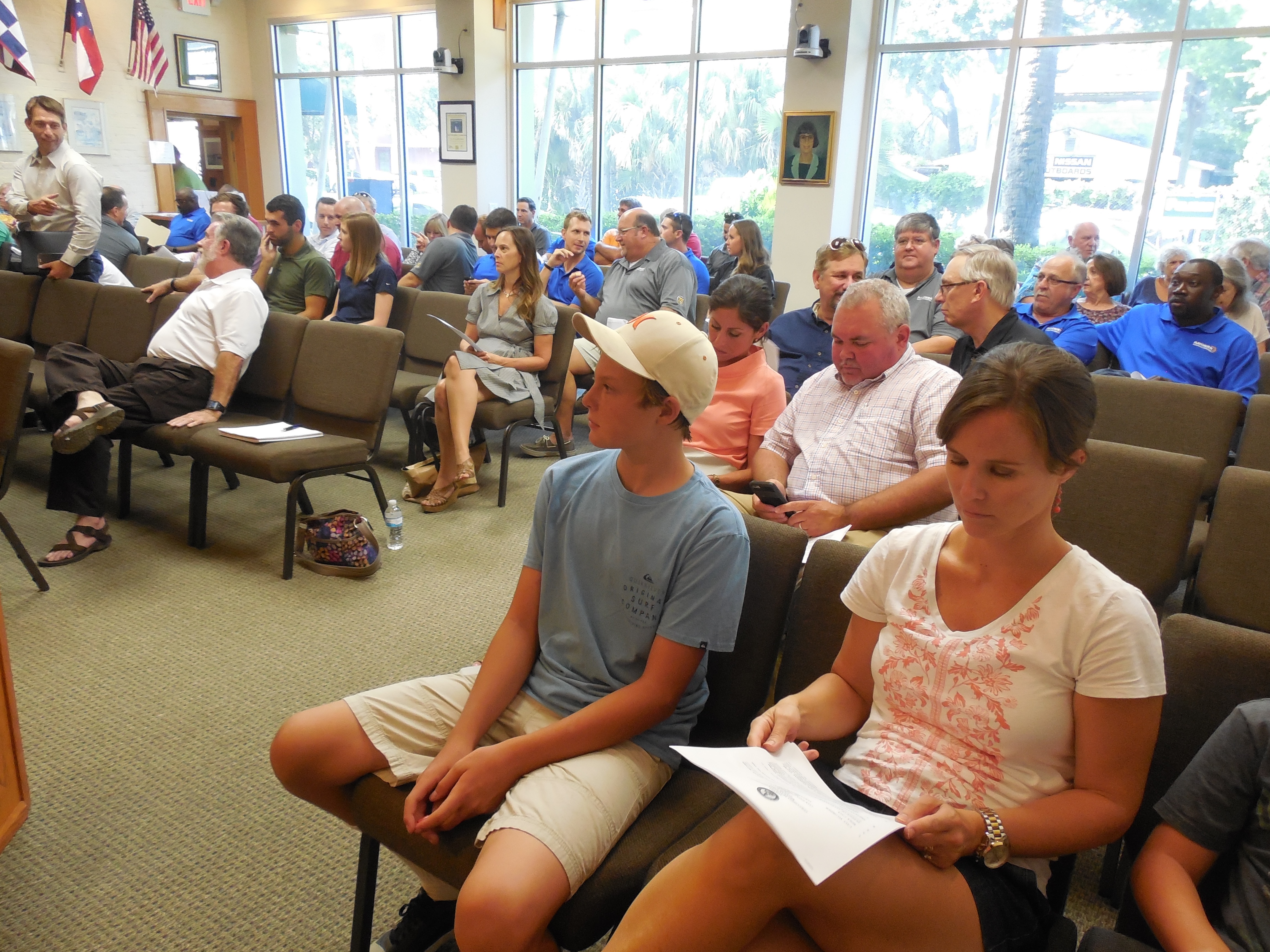 Audience turnout for August 2, 2016 Fernandina Beach City Commission meeting